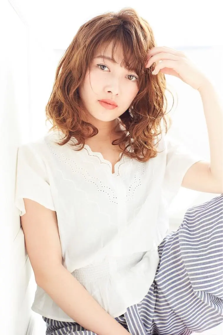 ミディアム パーマ カット ヘアカラー パーマ トリートメント 朝比奈 志保のヘアスタイル