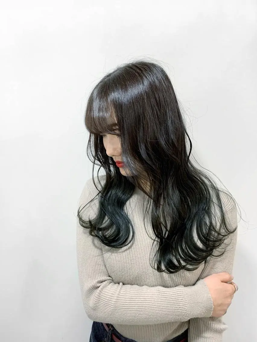 ロング カラー ブリーチ グラデーションカラー 高尾亮輔/ ボブ特化美容師のヘアスタイル