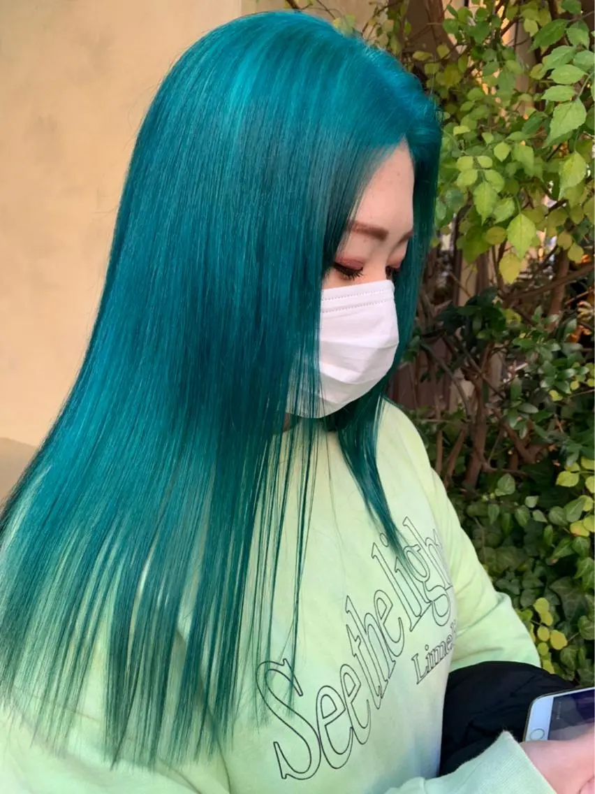 ロング カラー 個性派ネイル 🌼 ハルカ ♡の眉毛・アイブロウイメージ