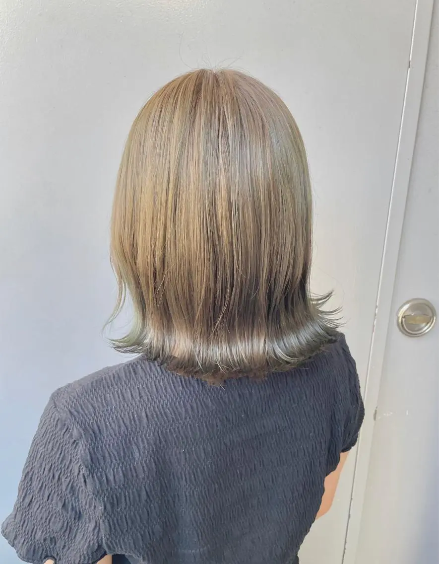ミディアム カラー ヘアカラー トリートメント ヘッドスパ ヘアセット ベージュカラー💖 やすひろのヘアスタイル