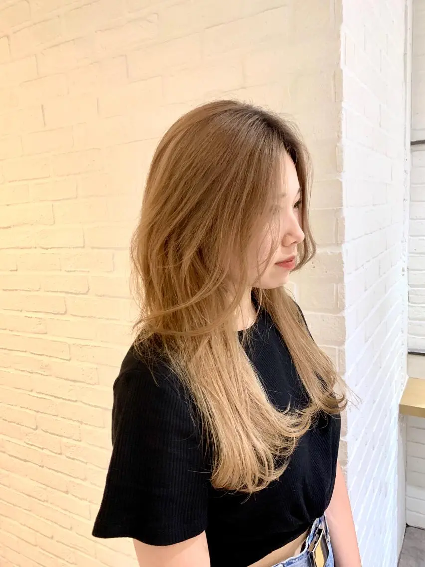 ロング カラー レイヤーカット ロング ウルフカット ウルフレイヤー ヘアカラー トリートメント 💛丁寧さNo.🥇 🧸片山智裕💛のヘアスタイル