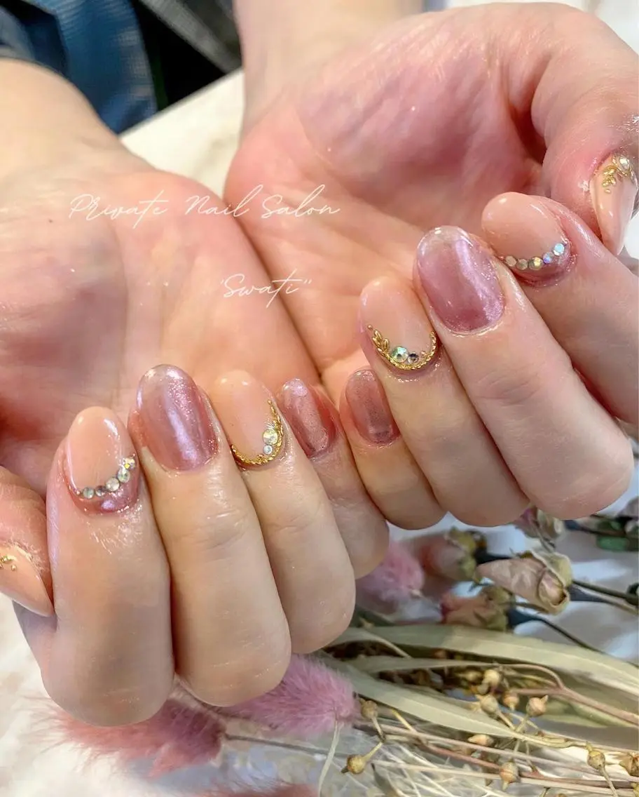 ネイル アートネイル キラキラネイル ミラーネイル オフィスネイル ワンカラーネイル yuko (ネイリスト)のネイルデザイン