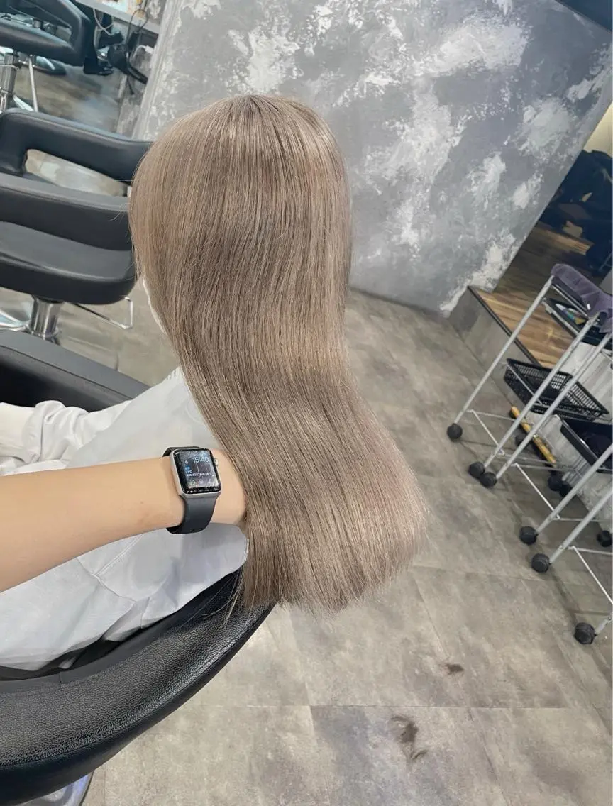 ロング カラー ベージュカラー💖 やすひろのヘアスタイル