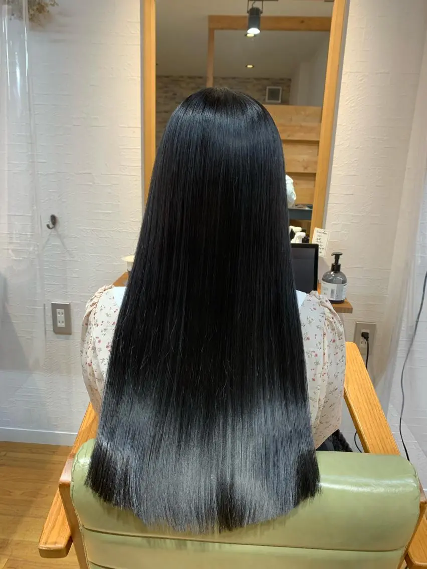 ロング 縮毛矯正 ヘアカラー 縮毛矯正 トリートメント little 小濱彰太のヘアスタイル