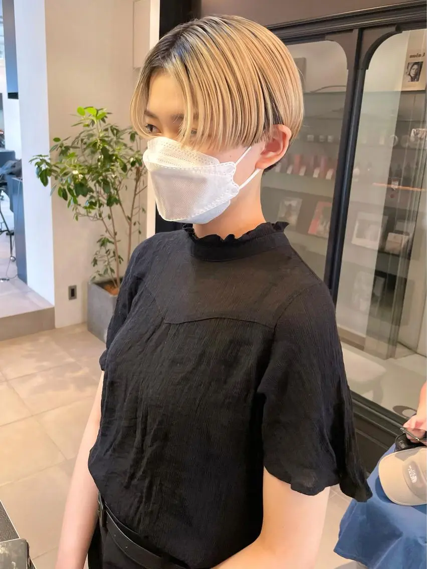 ショート ハンサムショート ショートヘア ヘアカラー 中澤 美緒のヘアスタイル