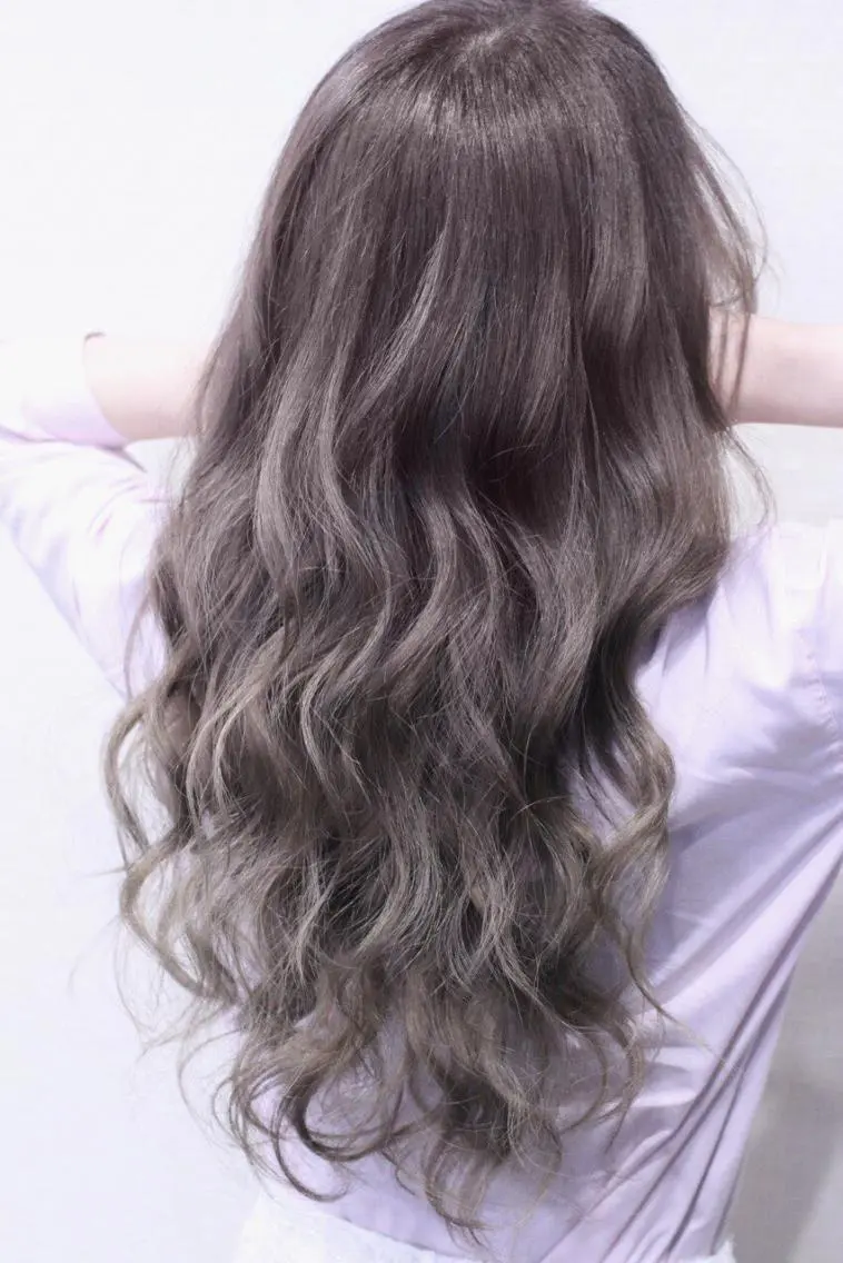 ロング カラー パーマ ヘアアレンジ 大阪レミーエクステ チビ編み込みのヘアスタイル
