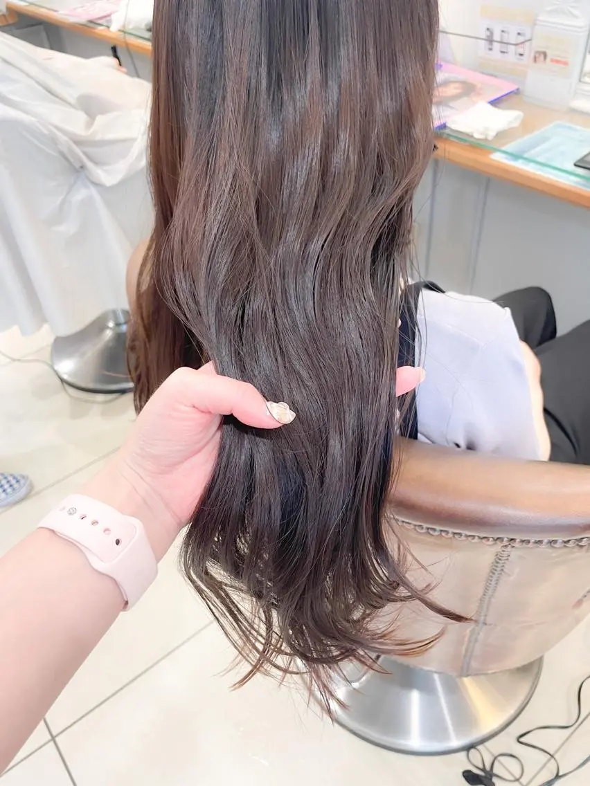 セミロング カラー アッシュ ラベンダーカラー ラベンダーアッシュ カット ヘアカラー ✨カラー支持No.1 🧸ワキ カナコ🧸のヘアスタイル