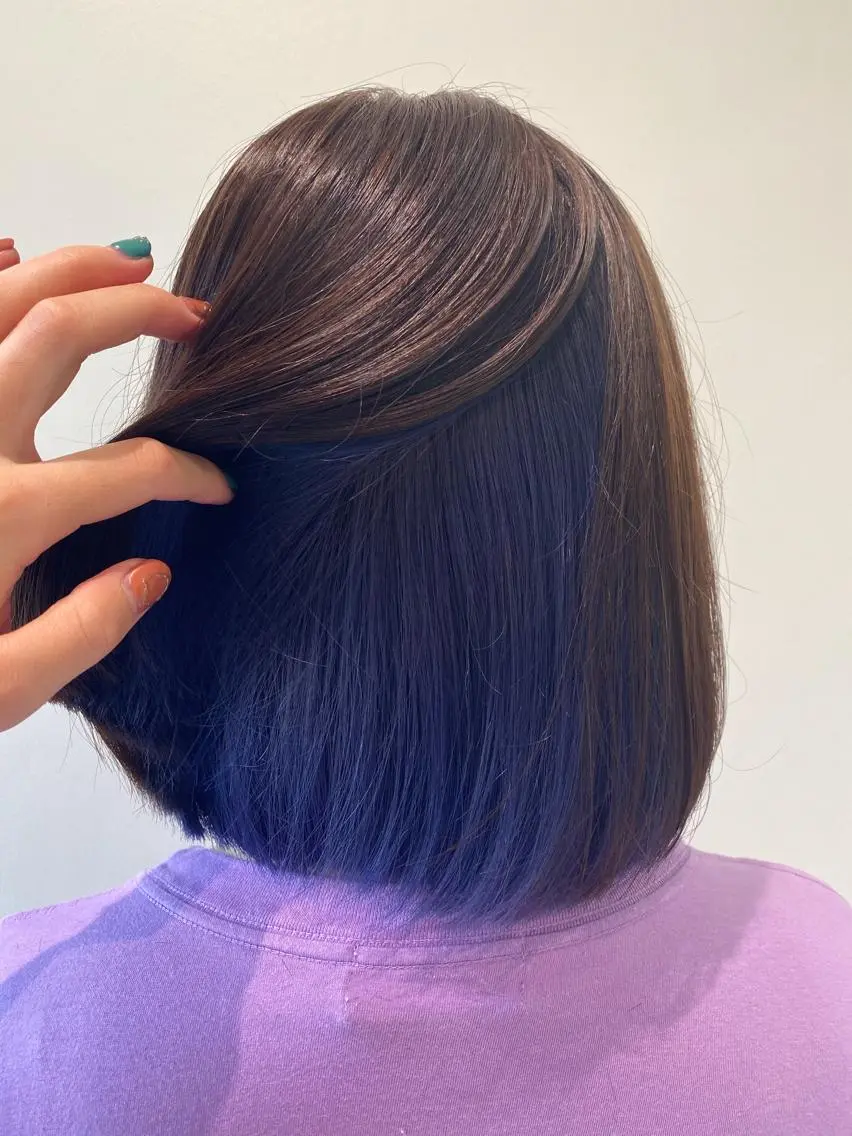ショート カラー ブルーカラー ブルーバイオレット バイオレットカラー ボブ/インナーカラー /眉毛/Miyuのヘアスタイル