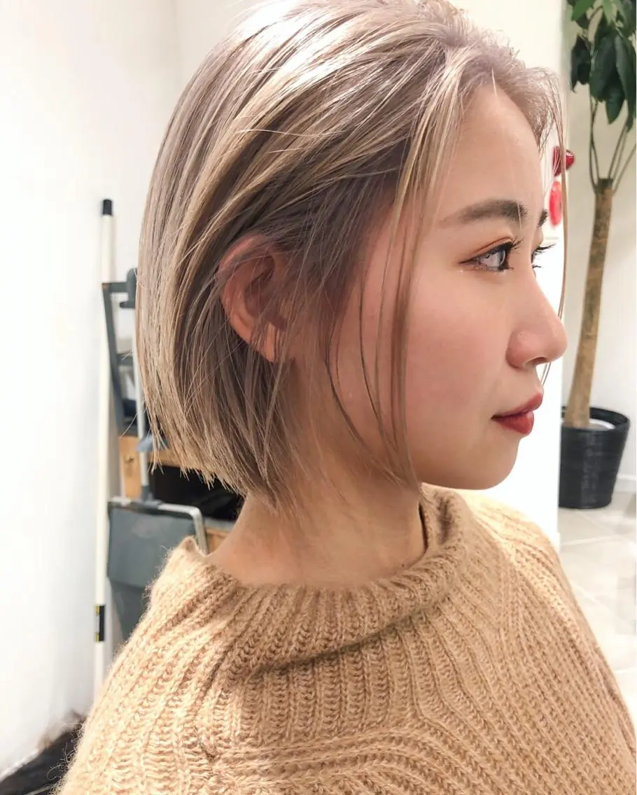 ショート カラー ベージュカラー ホワイトベージュ ボブ ヘアカラー トリートメント 村上雅人 ナチュラルモードのヘアスタイル