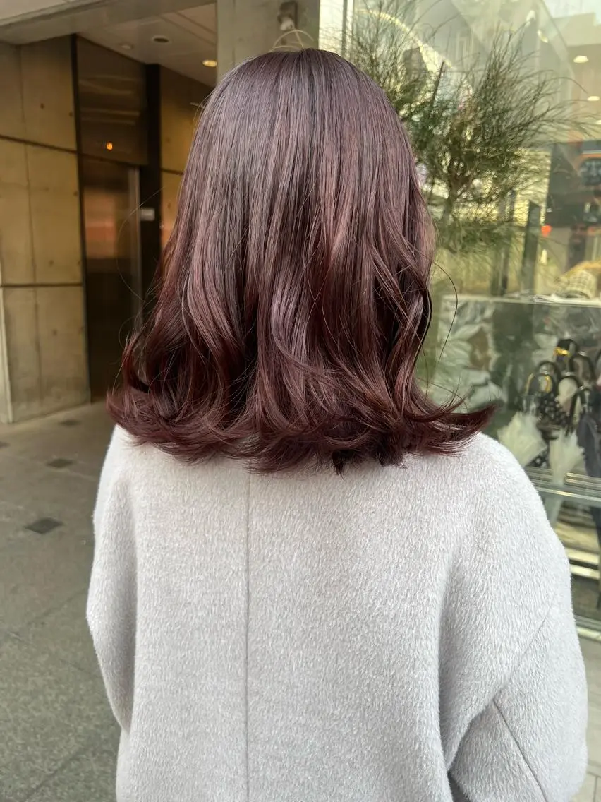 ミディアム カラー パーマ ヘアアレンジ メンズ キッズ ネイル マツエク・マツパ アイブロウ mana 暖色カラーカットのヘアスタイル