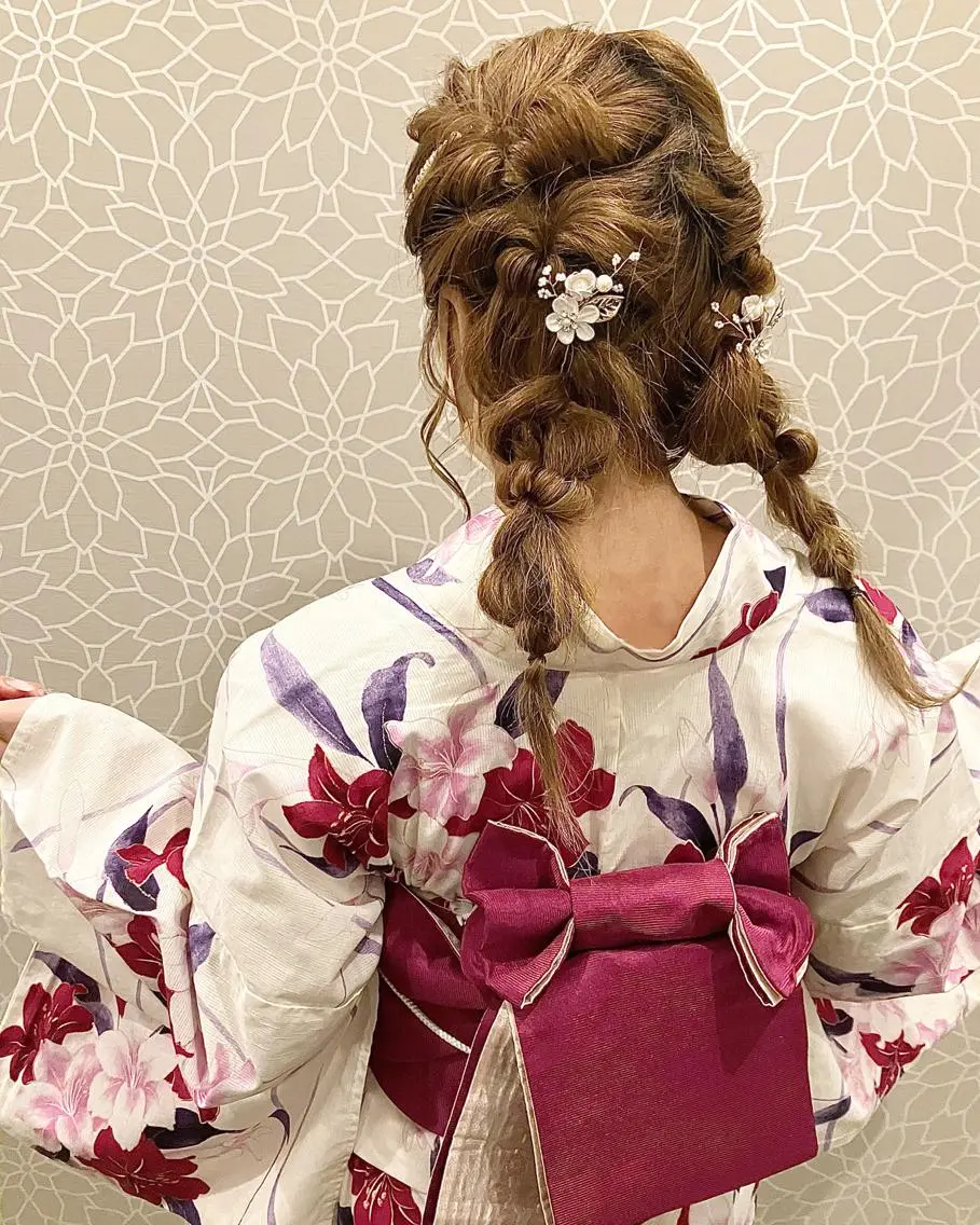ヘアアレンジ ツインテール mai /attraのヘアスタイル