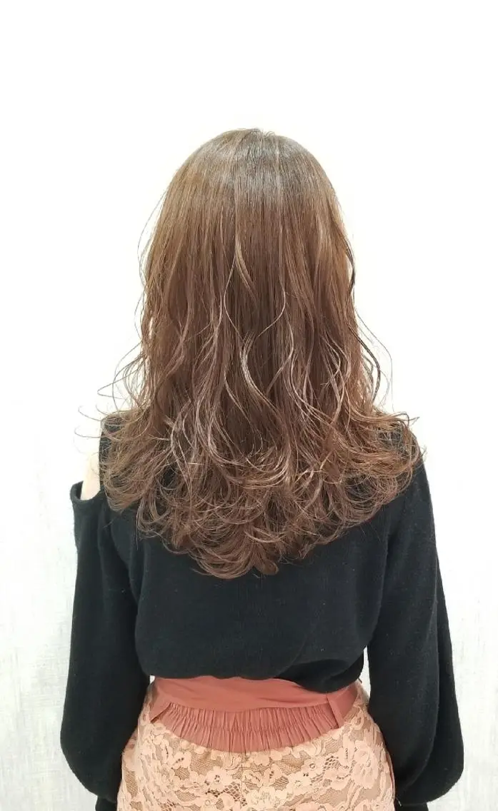 セミロング カラー ベージュカラー カット ヘアカラー トリートメント レイヤー×艶髪特化 代表　西村功平のヘアスタイル