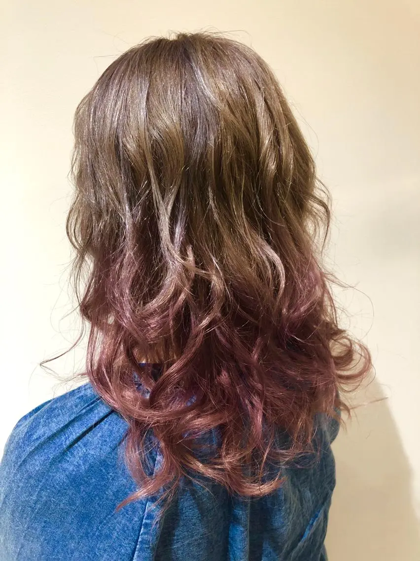 セミロング カラー グラデーションカラー ピンクカラー シルバー ヘアカラー トリートメント ✨髪質改善🎨 杉本賢人のヘアスタイル