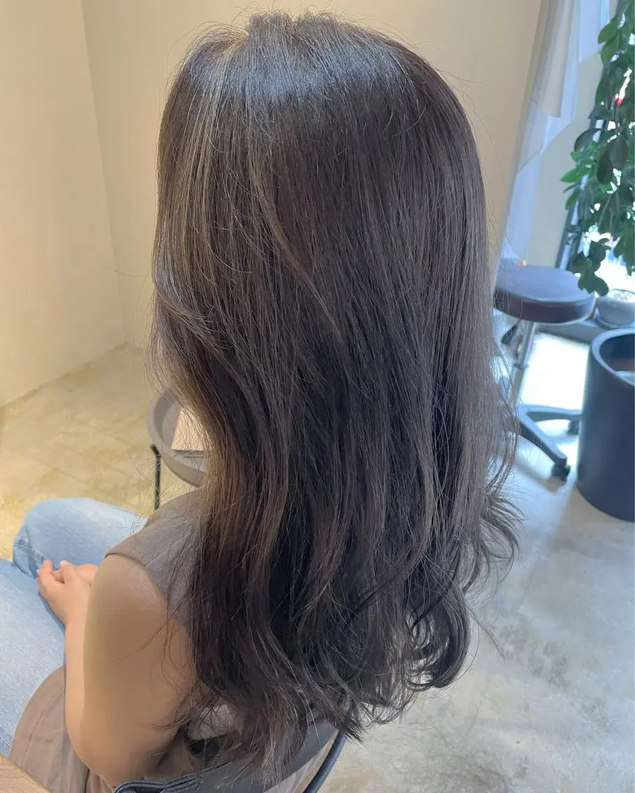 ロング カラー ベージュカラー ブリーチ ケアブリーチ ケアカラー 透明感カラー RHAIRSALON 西山梓のヘアスタイル