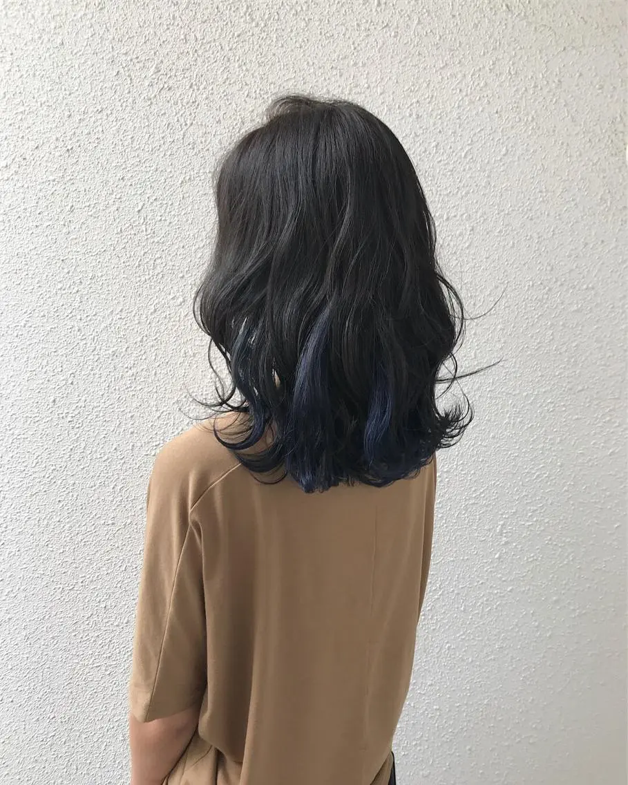 ミディアム カラー ブルーカラー ダブルカラー インナーカラー/天神 ブリーチ/吉田のヘアスタイル