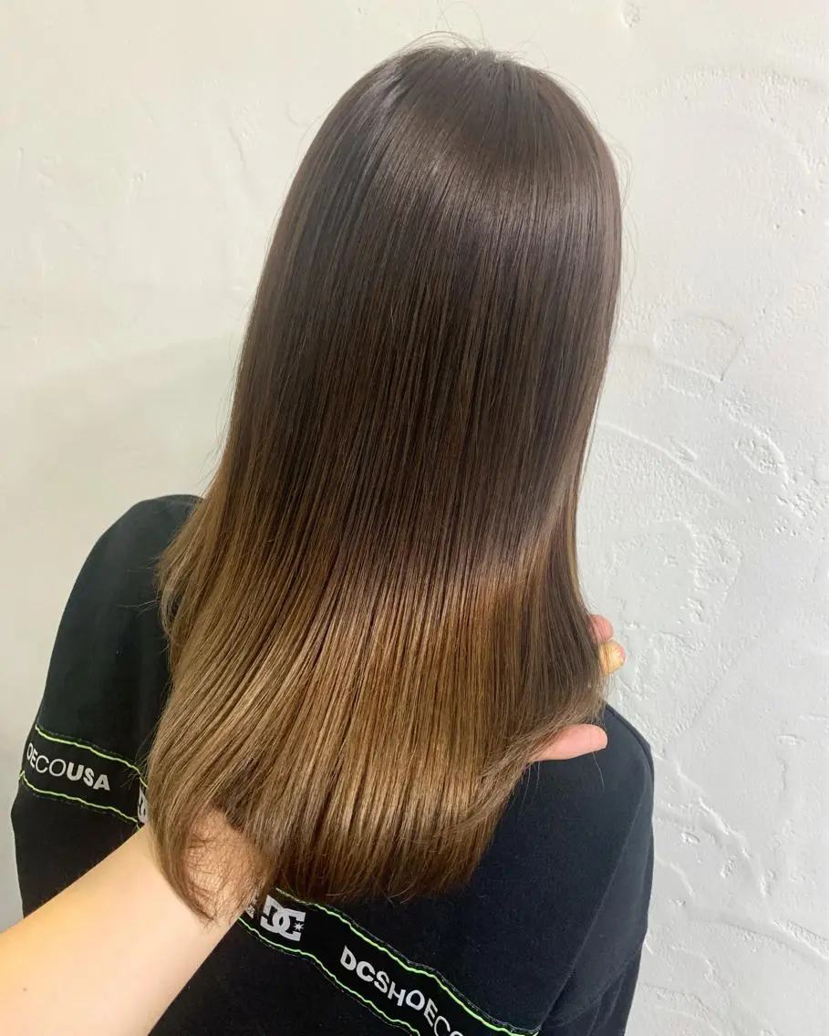 セミロング カラー トリートメント Loob.TOKYO MIYA🌈のヘアスタイル