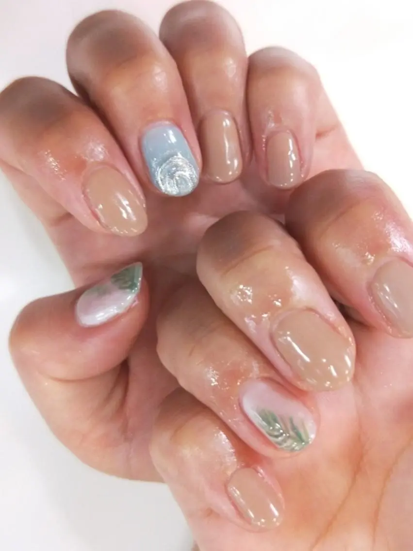 ネイル ハンドネイル ハンドケア はばすみれ🎀ﾈｲﾙ 光ﾌｪｲｼｬﾙ ﾍｱのネイルデザイン
