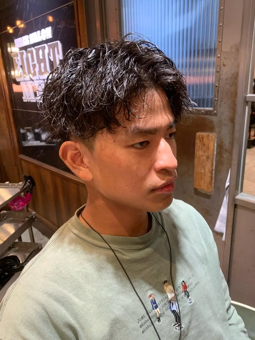 ショート パーマ メンズ カット パーマ トリートメント 🎱メンズフェード 特化HYOGA🎱のヘアスタイル