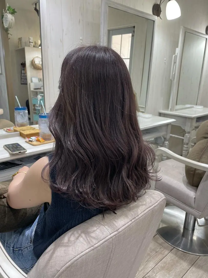 セミロング ネモトメイナ🌿 今月末で退職しますのヘアスタイル