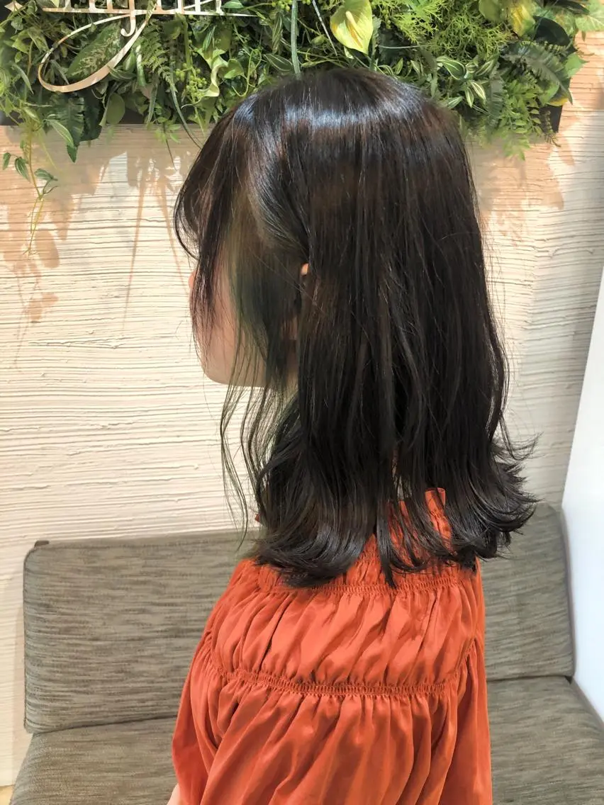 セミロング カラー 🫧こおりやま なつみ🫧のヘアスタイル