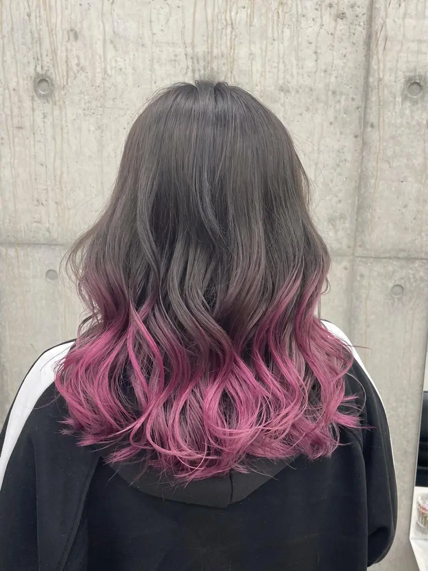 カラー 岡留 愛美のヘアスタイル