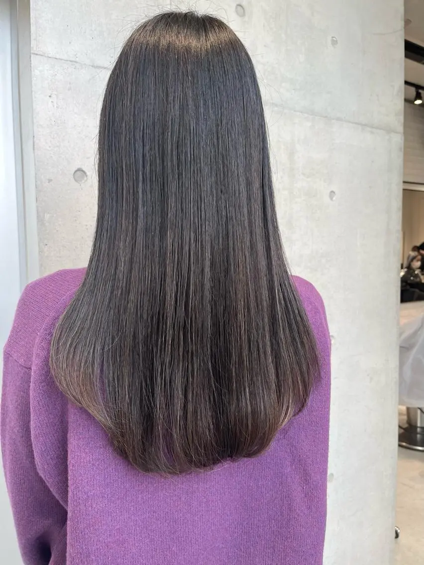 カラー パーマ ヘアアレンジ カット ヘアカラー トリートメント 透明感/オリーブ/ グレージュ/YUKAのヘアスタイル