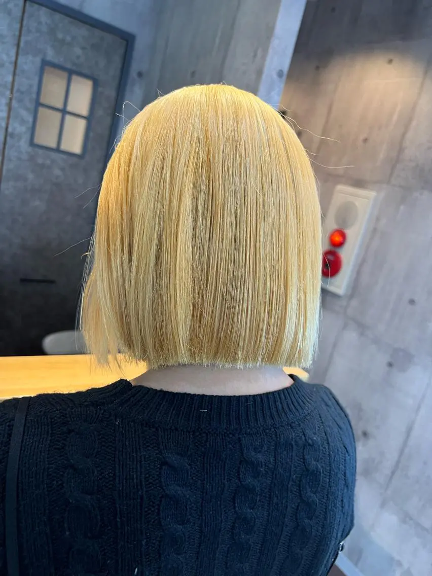 ミディアム カラー パーマ ヘアアレンジ メンズ キッズ ネイル マツエク・マツパ アイブロウ シールエクステ ミディアムパーマ メンズバレイヤージュ メンズハイライト メンズインナーカラー ヘアカラー 韓国/顔周り/透明感 /レイヤー/ひなたのヘアスタイル
