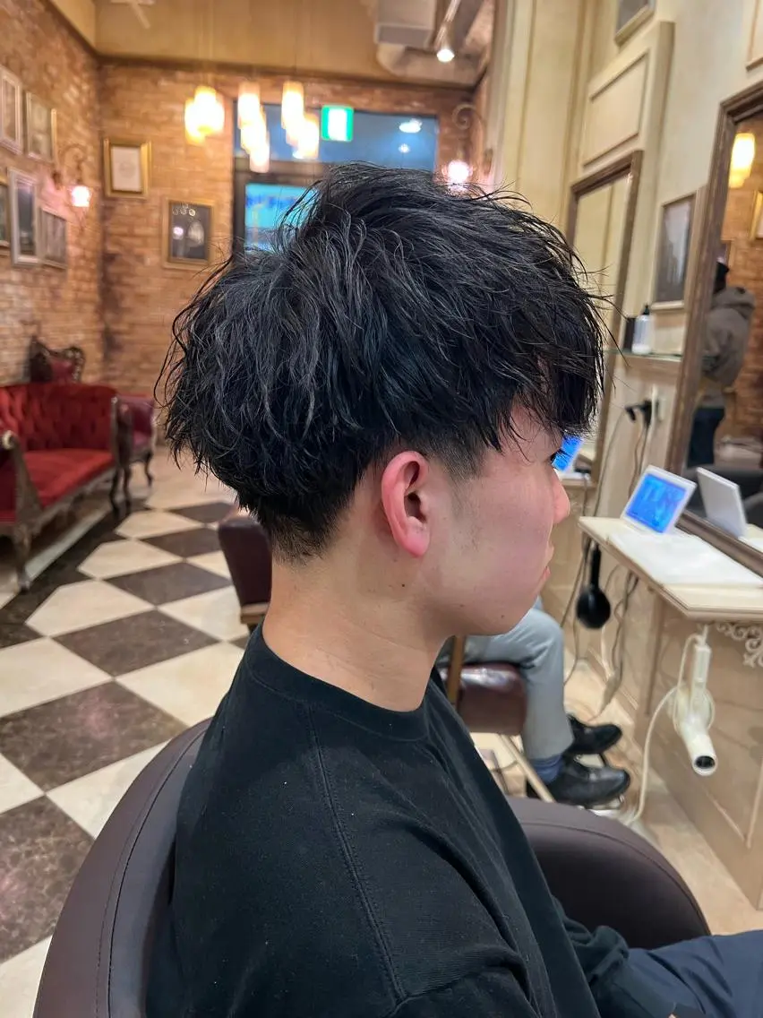 ショート 鈴木 優一のヘアスタイル