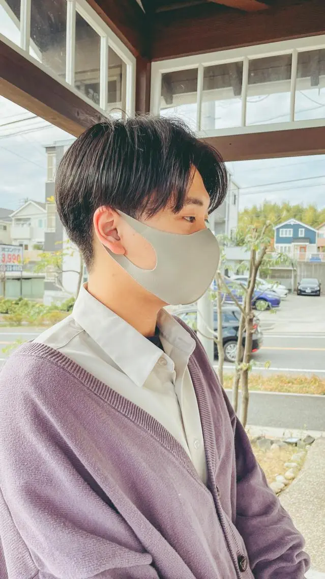 メンズ センターパート 刈り上げ 吉田 浩太郎のヘアスタイル