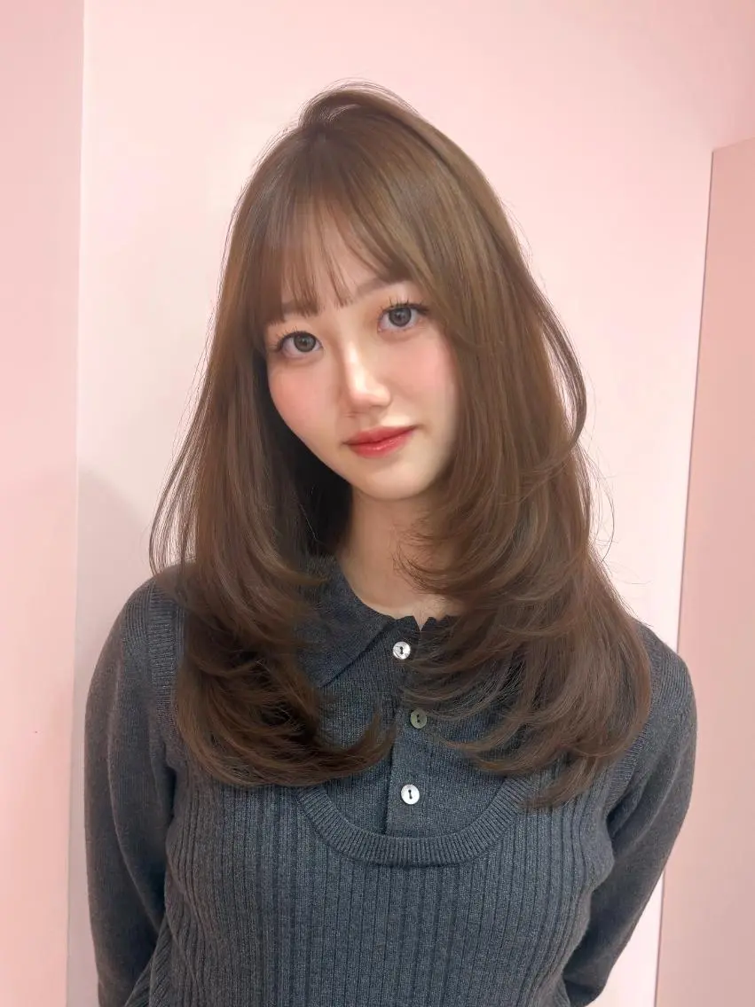 ロング カラー ベージュカラー ブリーチ 透明感カラー ブリーチなしカラー オリーブカラー ヘアカラー 渋谷/韓国ヘア/ 顔まわり♡Ayakaのヘアスタイル