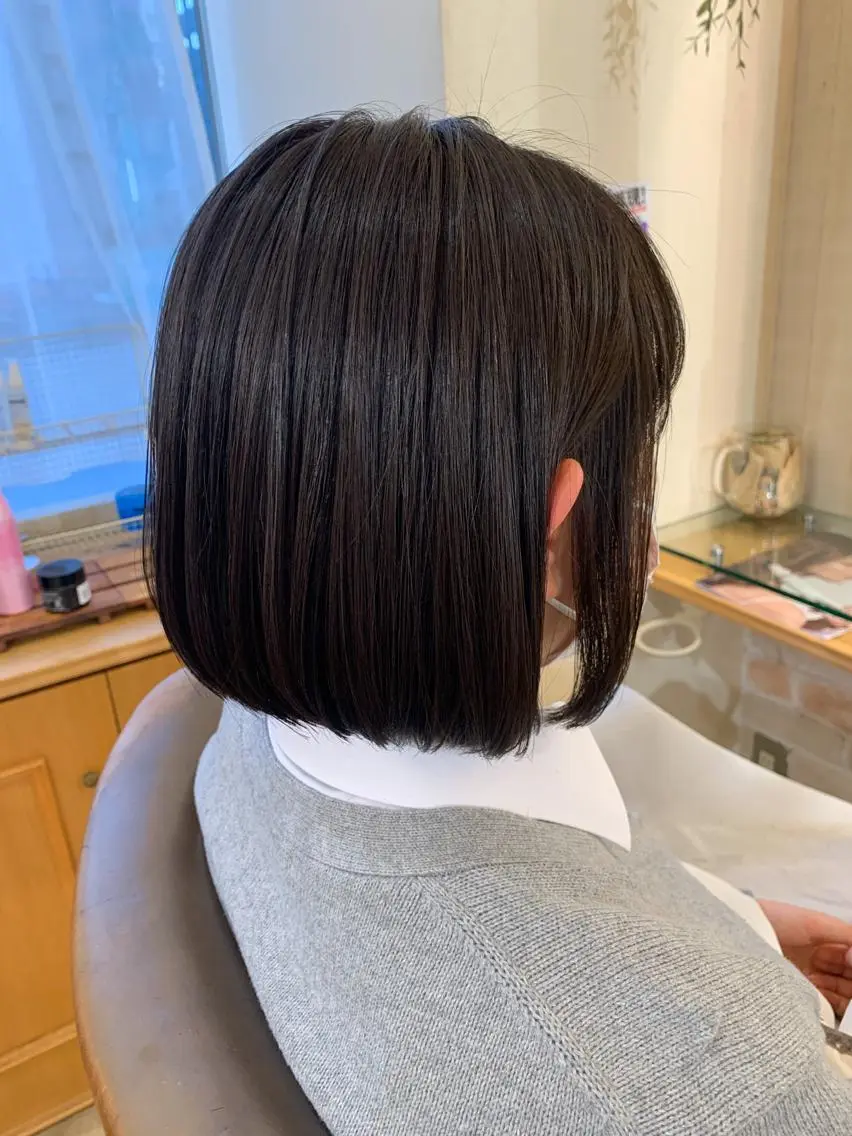 ショート カット 切りっぱなしボブ ソノキユウカのヘアスタイル