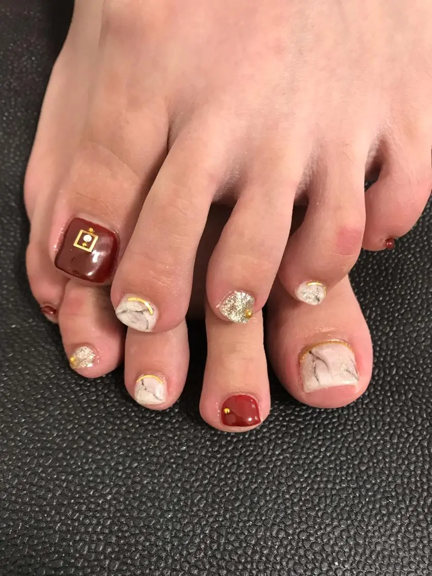 ネイル フットネイル 吉岡 裕子のネイルデザイン