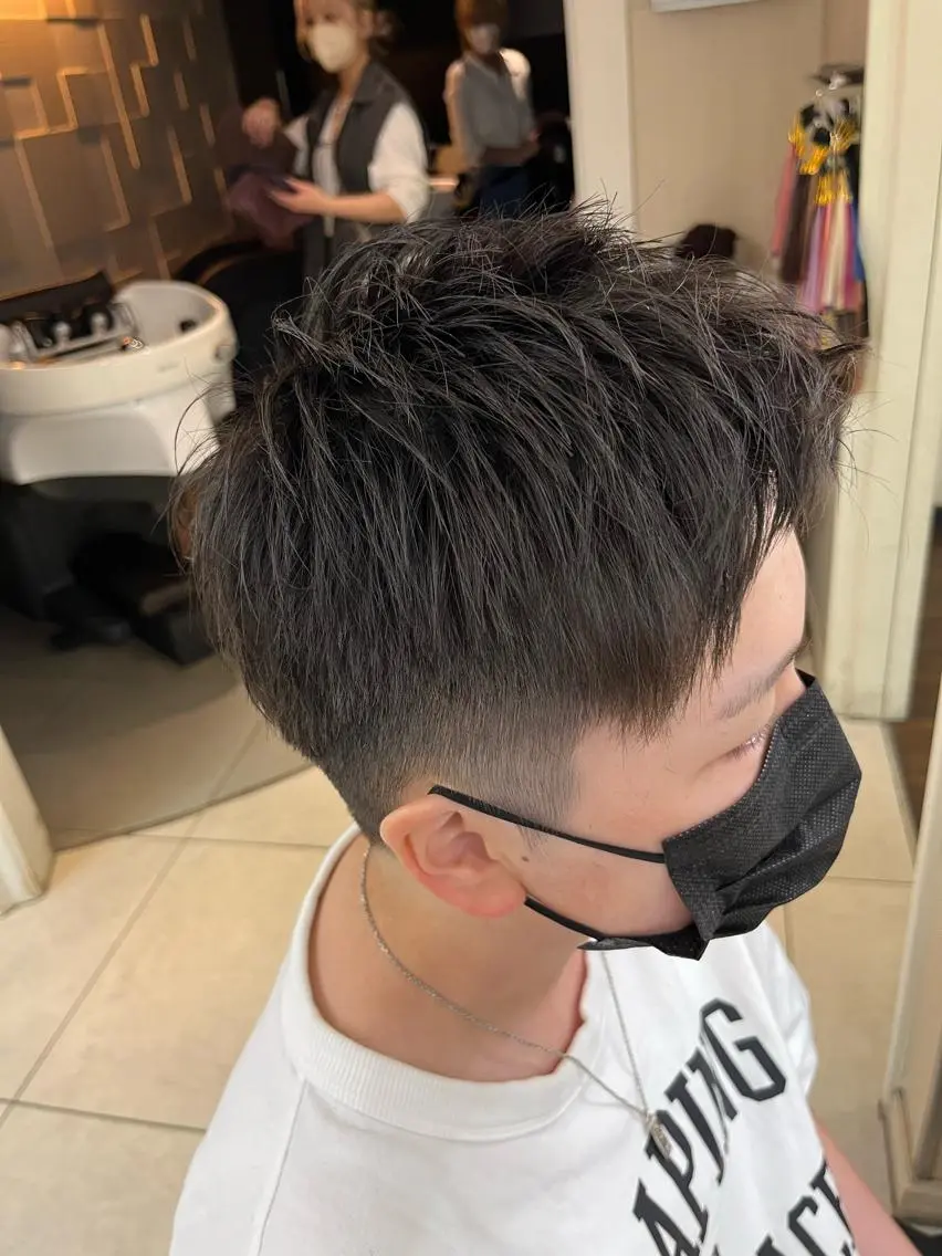 ショート メンズ ダウンパーマ メンズパーマ カット 縮毛矯正 小倉 聖也のヘアスタイル