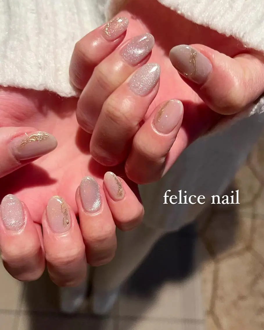 ネイル オーロラネイル ホワイト 冬ネイル ハンドネイル felice nailのネイルデザイン