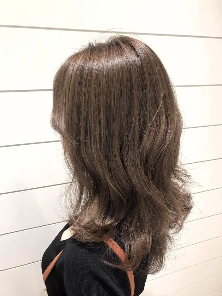 ミディアム カラー ベージュカラー ショコラベージュ カット ヘアカラー トリートメント 🍊新宿南口🍊 ERINAのヘアスタイル