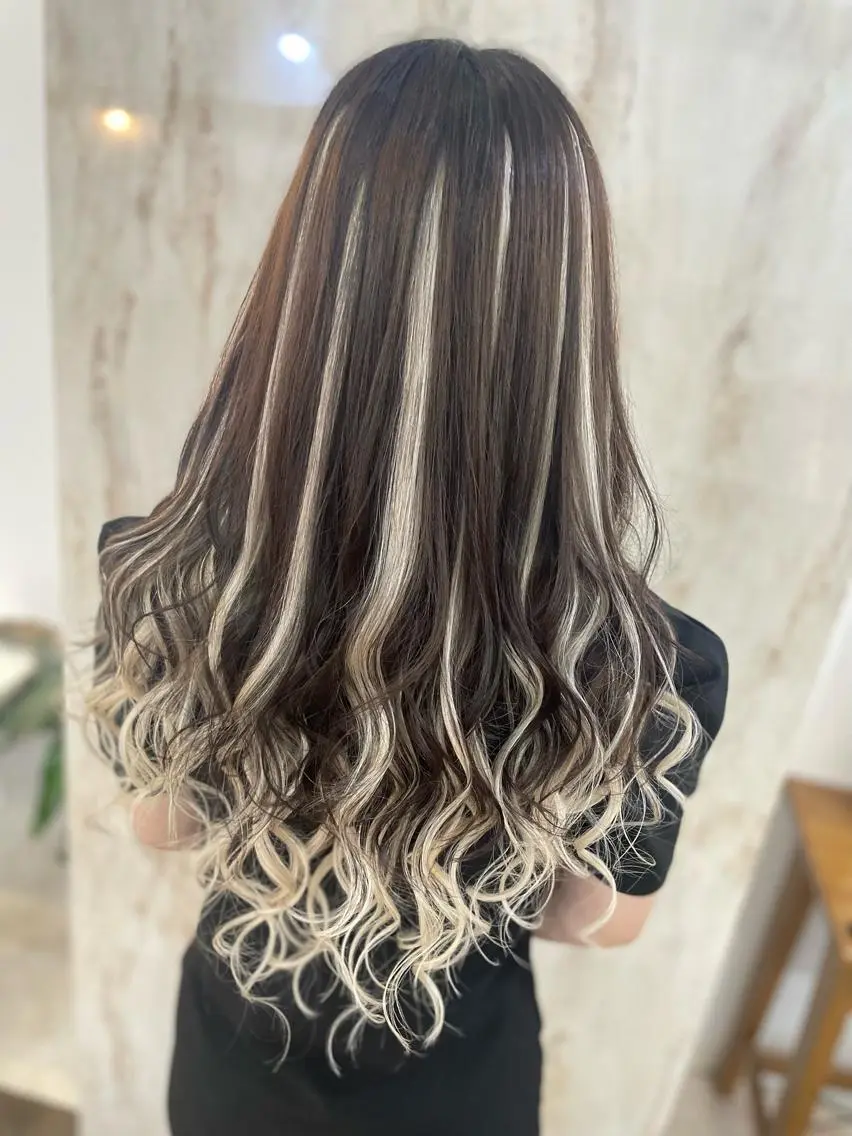 ロング ヘアカラー エクステ 艶髪🇰🇷髪質改善 🎀ikuno🎀のヘアスタイル