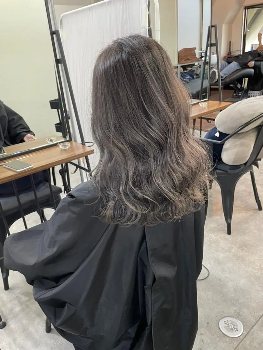 ロング ヘアアレンジ カラー ブリーチ ケアブリーチ デザインカラー ダブルカラー ハイトーンカラー 髪質改善ケアカラー Eir梅田/中村のヘアスタイル