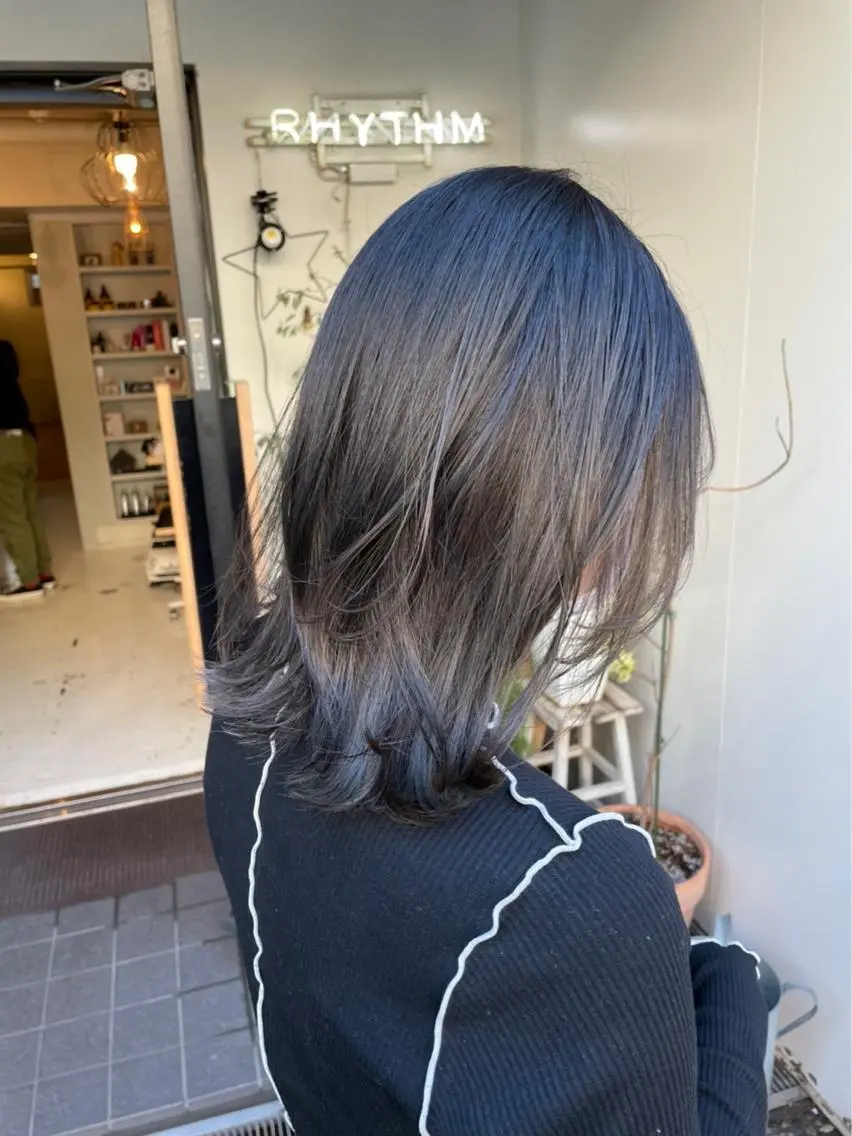 ミディアム カラー レイヤーカット ✂︎岡根 京花✂︎のヘアスタイル