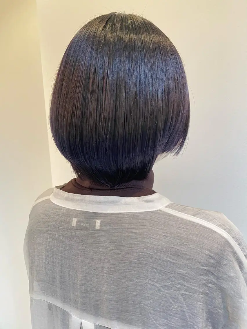 ショート カラー パープルカラー Tomoka🐶🌟 似合わせカット✂︎のヘアスタイル