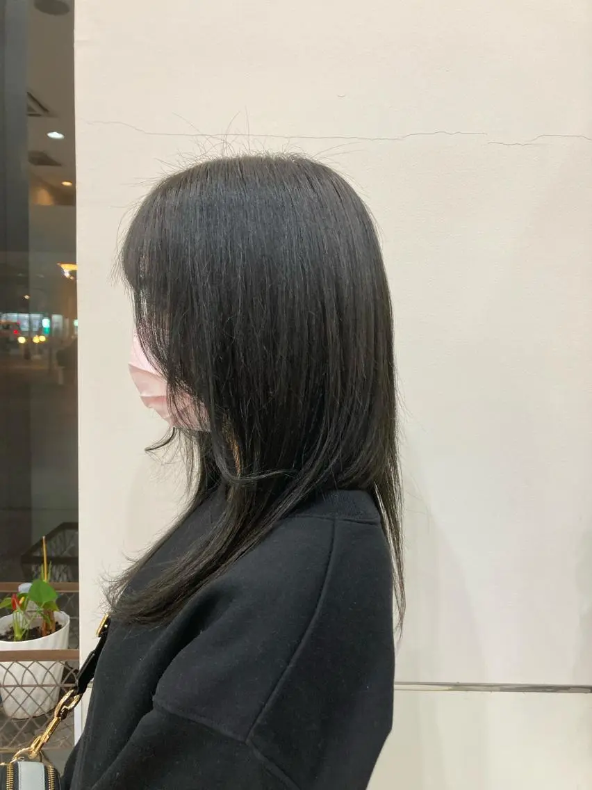 ロング カラー アッシュ ブルーカラー ブルーアッシュ ショート・透明感 カラーconomiのヘアスタイル