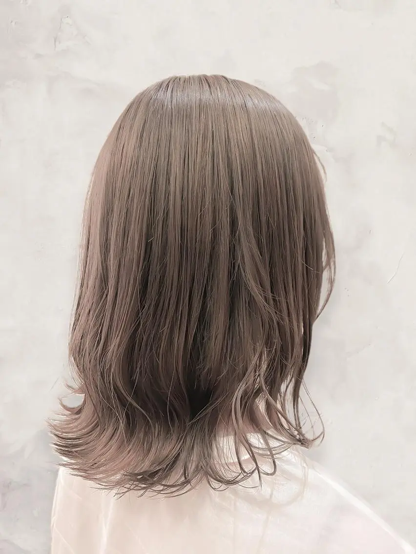 セミロング 顔周りカット 髪質改善 レイヤーカット 小顔カット カット ヘアカラー トリートメント グレージュ×レイヤー 藤生 和宏のヘアスタイル
