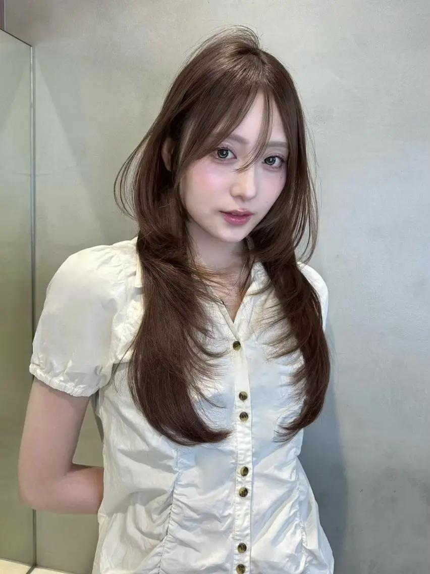 セミロング ハッシュカット 韓国風ヘア レイヤーカット 縮毛矯正 GLROW 浦和 URAWAのヘアスタイル