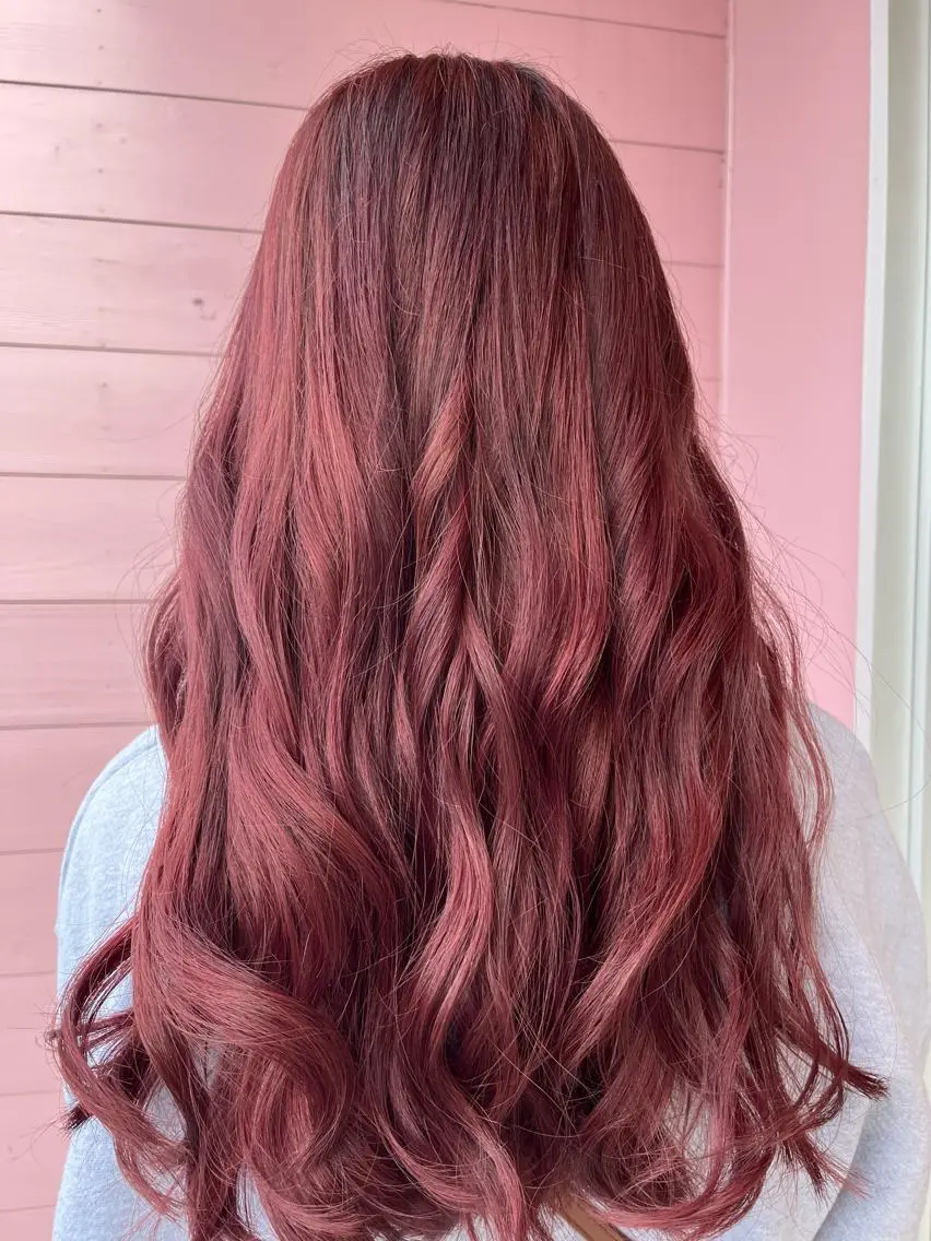 ロング カラー ブリーチ ブリーチなしカラー レッドカラー 初ブリーチOK✨ ハイトーン稲吉菜々美のヘアスタイル