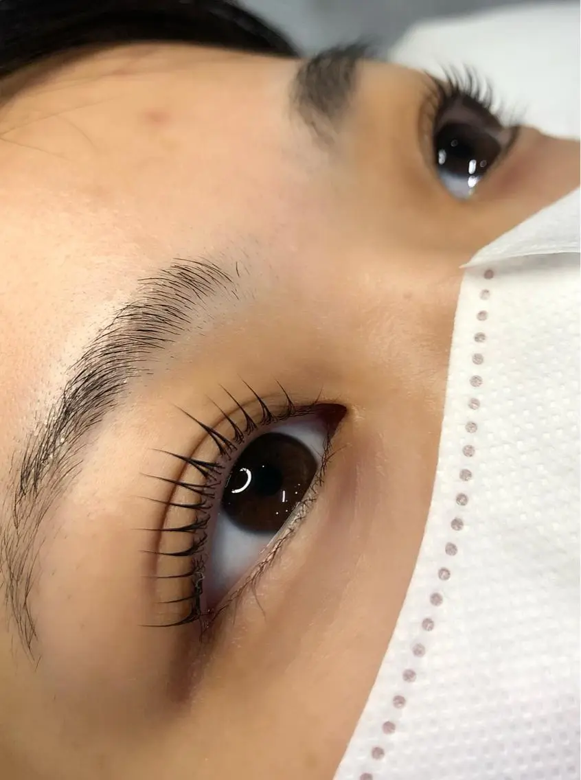 マツエク・マツパ k ayanoの眉毛・アイブロウイメージ