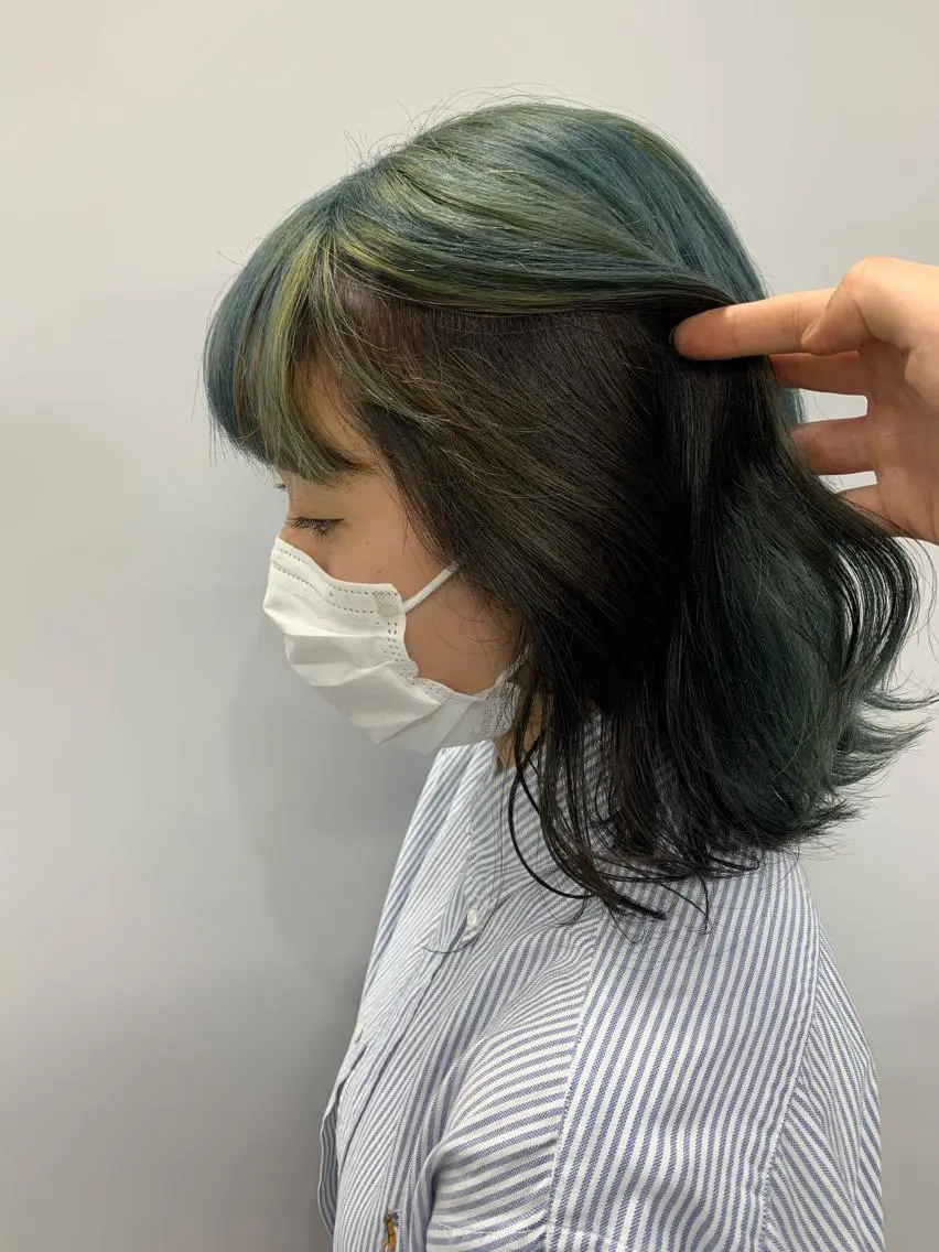 ミディアム カラー デザインカラー 抜け感レイヤー︴ ニュアンスカラーのヘアスタイル