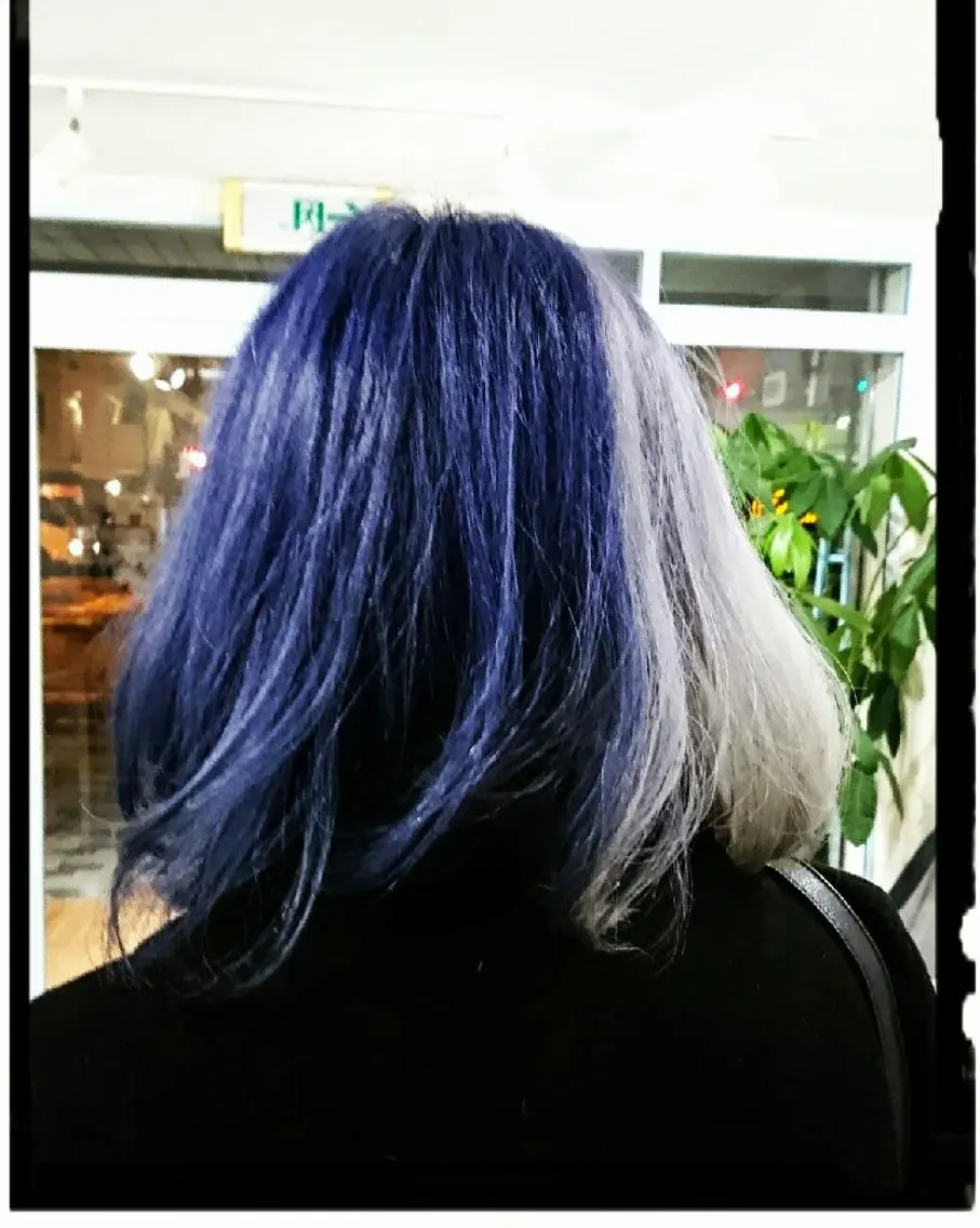ミディアム カラー ネイビーカラー 畑中秀平💛艶髪💜 Babylon 代表のヘアスタイル
