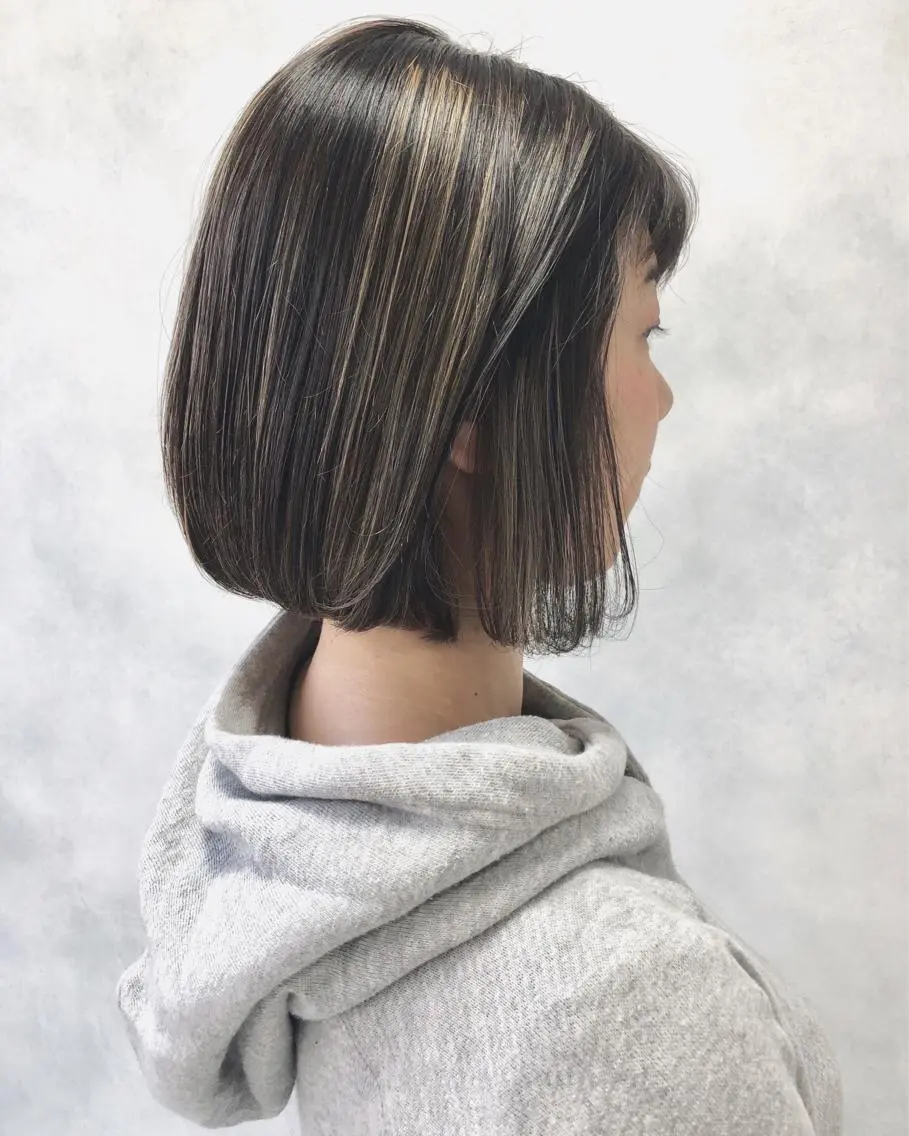 ミディアム 外国人風カラー ハイライト レイヤーカット ヘアカラー トリートメント 小澤大輔 YOLO hairのヘアスタイル