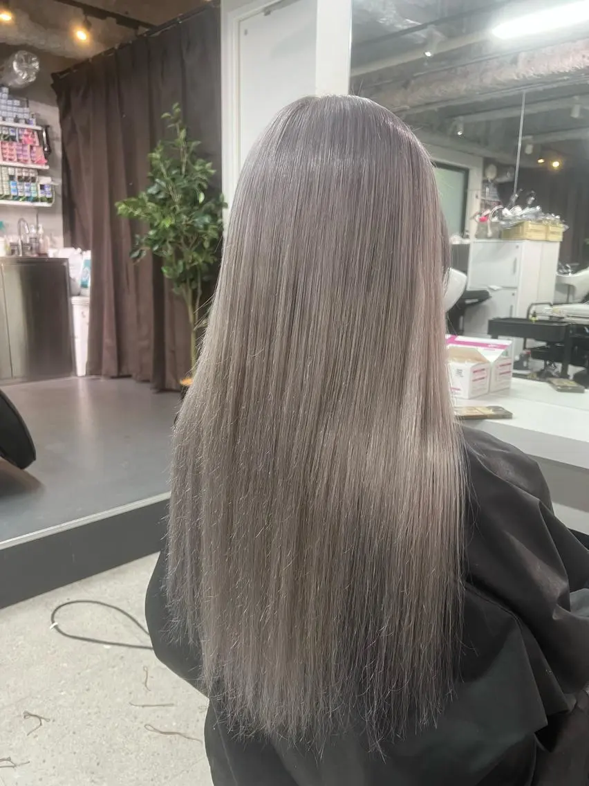 ロング カラー ハイトーン&髪質改善 &韓国エクステ🤎のヘアスタイル