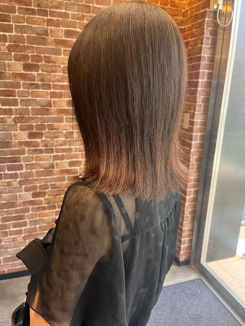 ミディアム カラー パーマ ヘアアレンジ キッズ ネイル マツエク・マツパ アイブロウ ミディアムパーマ ブラウンカラー ケアカラー 透明感カラー ピンクカラー 久木原 ゆりのヘアスタイル