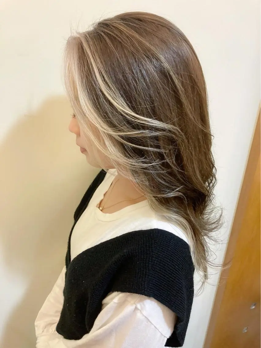 ロング カラー ミストバング ブリーチ  フェイスフレーミング ペッツ本店 スタイリスト増田ゆきのヘアスタイル